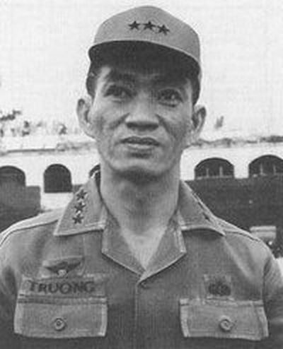 img134/3153/ltgennqtruong3bl.jpg